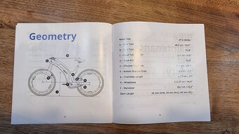 1 rower Reevo – rower elektryczny – rozmiar SM (5'2" – 5' - 7