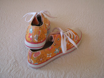 Tenisówki, półtrampki trampki z motywem kwiatowym Viva r. 40 - 7