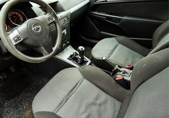 Opel Astra  Coupe  sport   1.7 cdti 100KM - 7