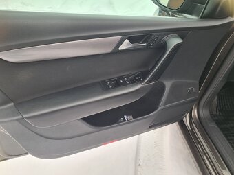 Sprzedam VW Passat B7 1,6 TDI rok 2014 stan BDB - 7