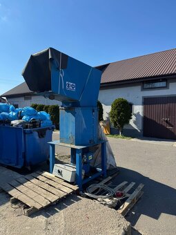 Sprzedam kruszarkę - młynek do plastiku - 7