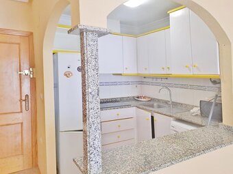 Na sprzedaż: Umeblowany apartament 3-pokojowy z balkonem - 7