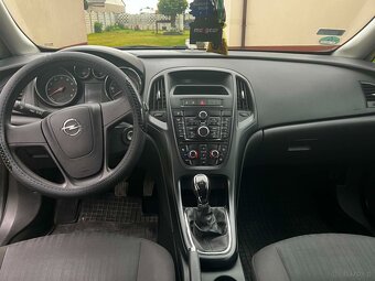 Astra J  1.4   Benzyna / gaz - 7