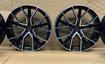Felgi Audi Q8 SQ8 10J x 22 ET21 4M8601025Q / AQ 5x112 - 7