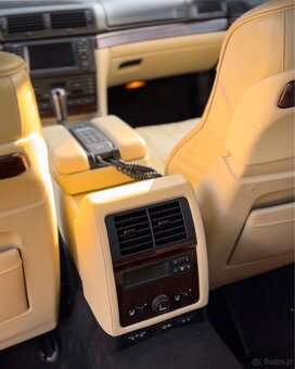 BMW e38 740iL - 7