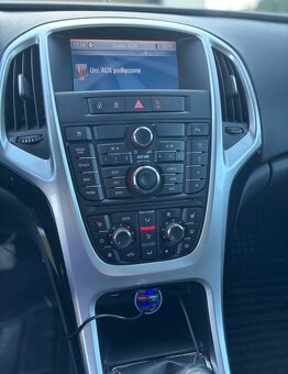 Opel Astra J 1.6T 2011 hatchback - 7