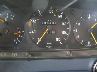 Mercedes-Benz W123 3.0D karawan,TOP stan - 7