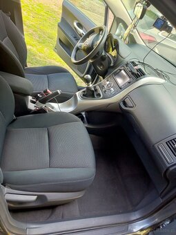 Auris 2012r 1,3 benzyna - 7