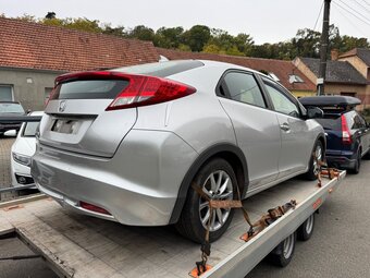 Honda Civic 9G 2.2 i-DTEC NH700M – Części / Całość - 7