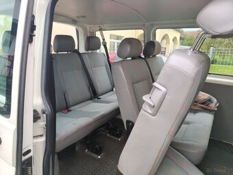 VW T5 kombi 9 osób - 7