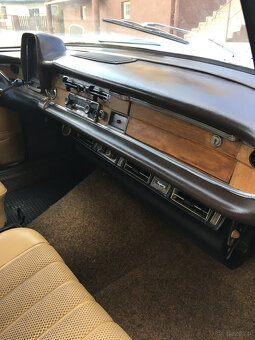 Zabytkowy Mercedes W111 230S, sprawny, zarejestrowany - 7