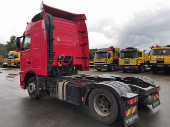 Sprzedaję ciągnik siodłowy VOLVO FH13 420 42T EEV. - 7