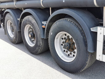 Sprzedam silos naczepowy FELDBINDER KIP o pojemności 63 m3 - 7