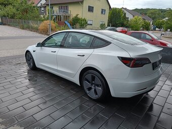 2022 Tesla Model 3 - 7