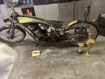 Harley davidson WLC750 - 7