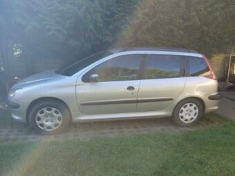 PEUGEOT 206 SW - 7