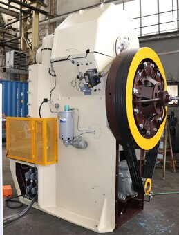 Prasa mimośrodowa LE 250 C - 7