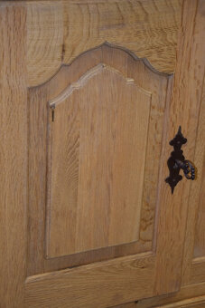 kredens z drewna dębowego - jak nowy - 7