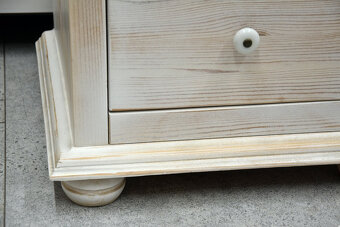 komoda z drewna sosnowego - jak nowa - 7