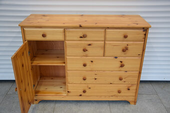 komoda z drewna sosnowego - jak nowa - 7