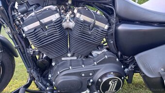 Harley Davidson Sportster Iron 883 - 7