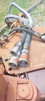 Hydrauliczny chwytak dwuszczękowy - 7