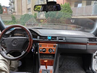 Mercedes-Benz W124 - 7