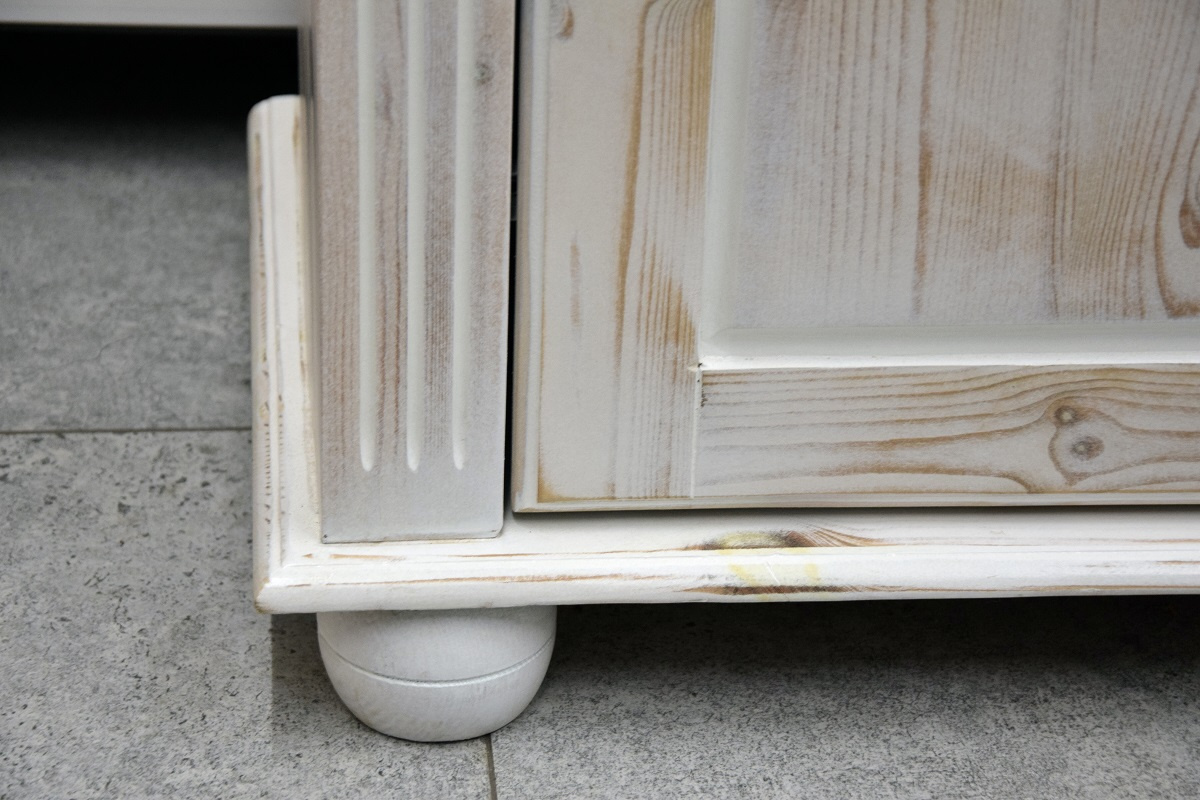 komoda z drewna sosnowego - jak nowa - 8