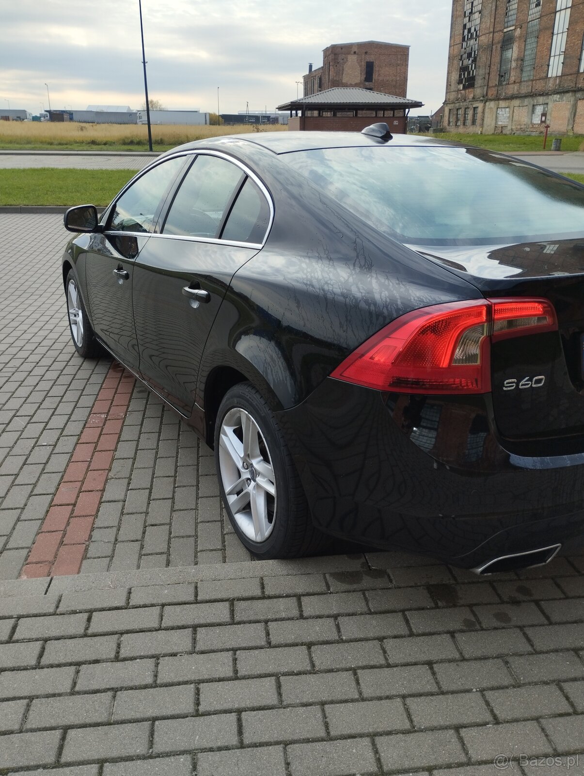 Volvo S60 2015r 2.0 T5 245KM AUTOMAT KEYLESS KAMERA CZUJNIKI - 8