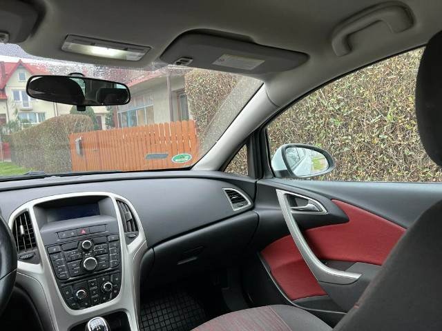 Opel Astra J 1.4 eco FLEX - 8