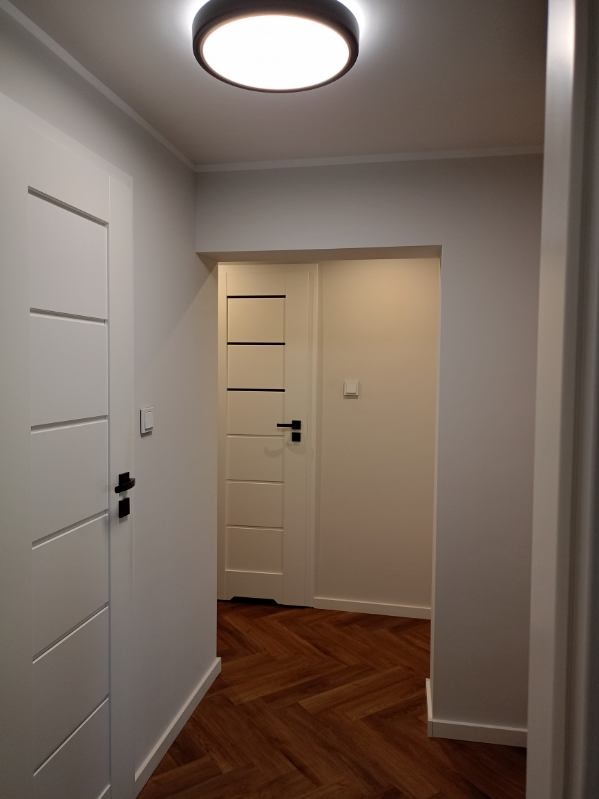 Sprzedam mieszkanie po generalnym remoncie - 8