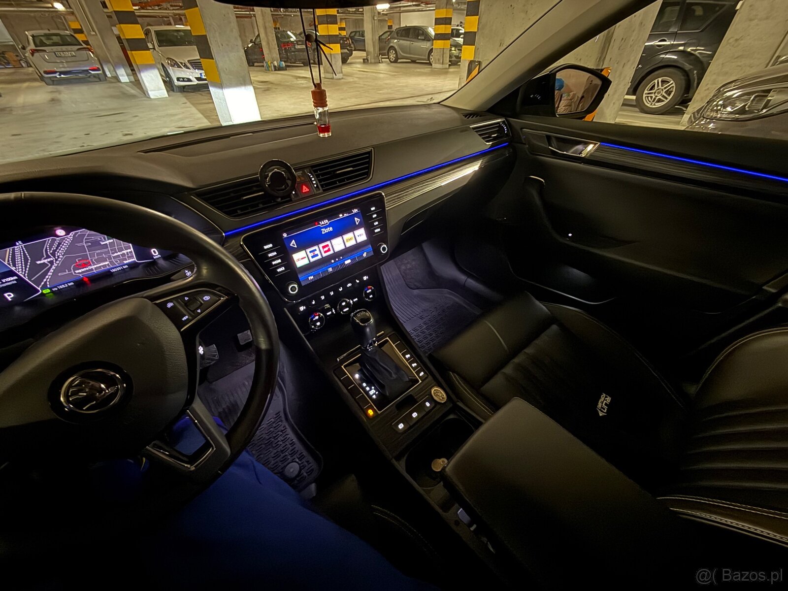 Skoda superb 2,0 (150 km) rok 2020 - 8