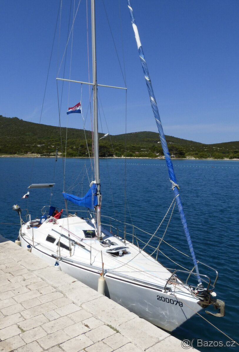 Jacht żaglowy kajutowy 9 m - 8