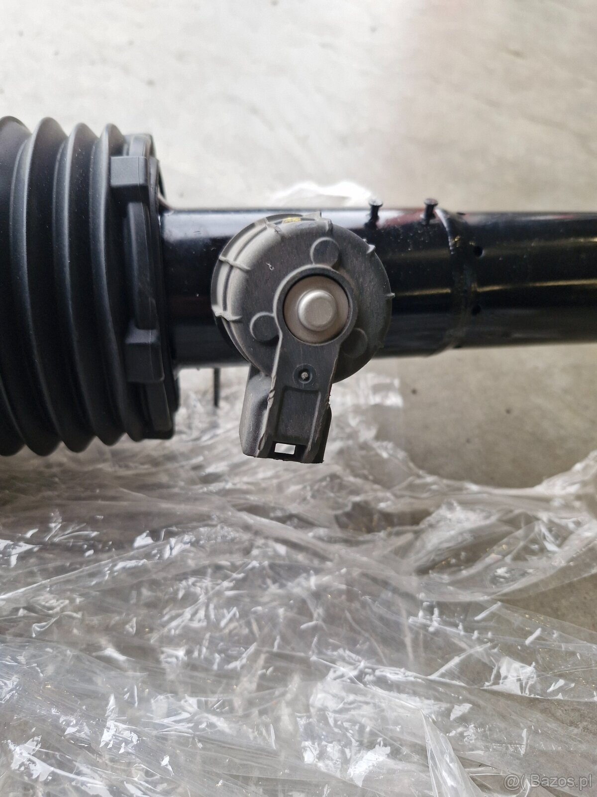 37 10 6 869 036 Poduszka pneumatyczna przednia prawa VDC - 8