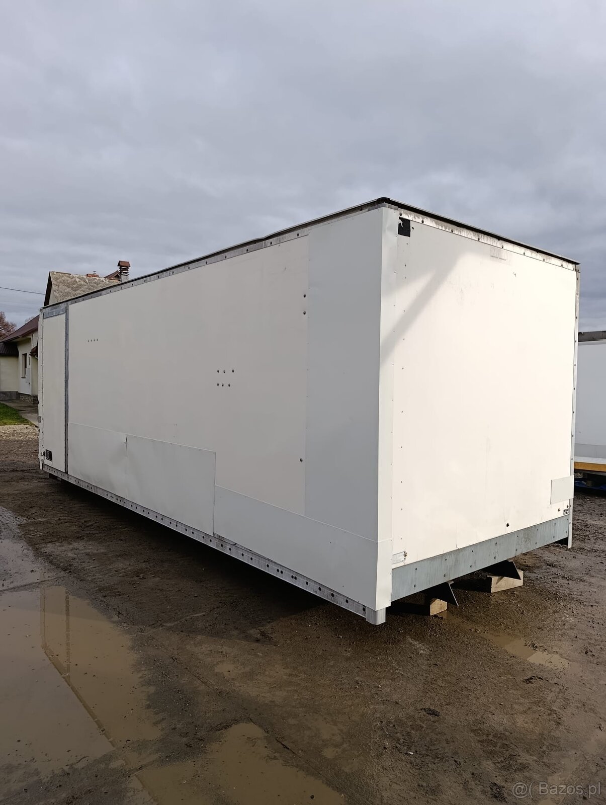 Zabudowa samochodowa / kontener Magazynowy / Magazyn / K200 - 8