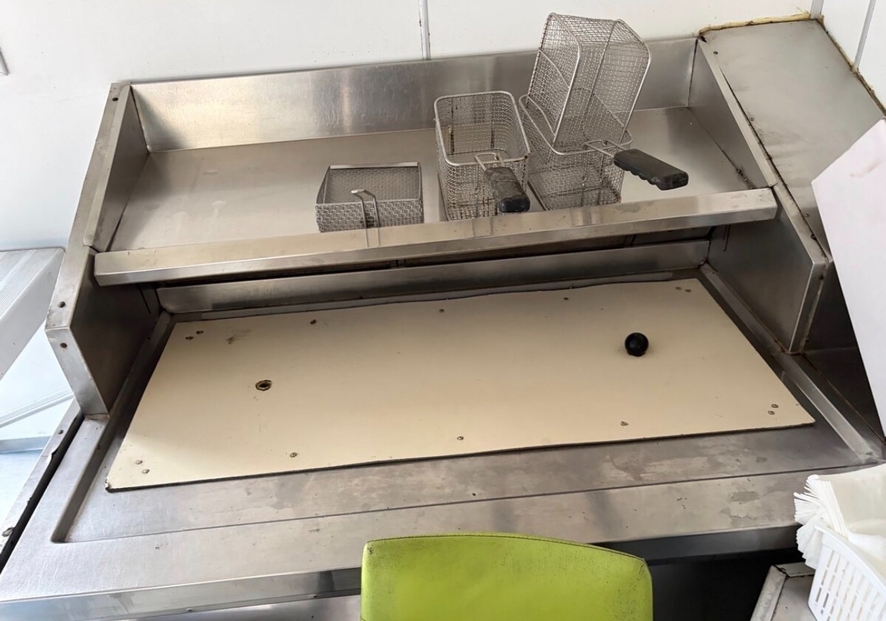 przyczepa sprzedażowa (foodtruck) - 8