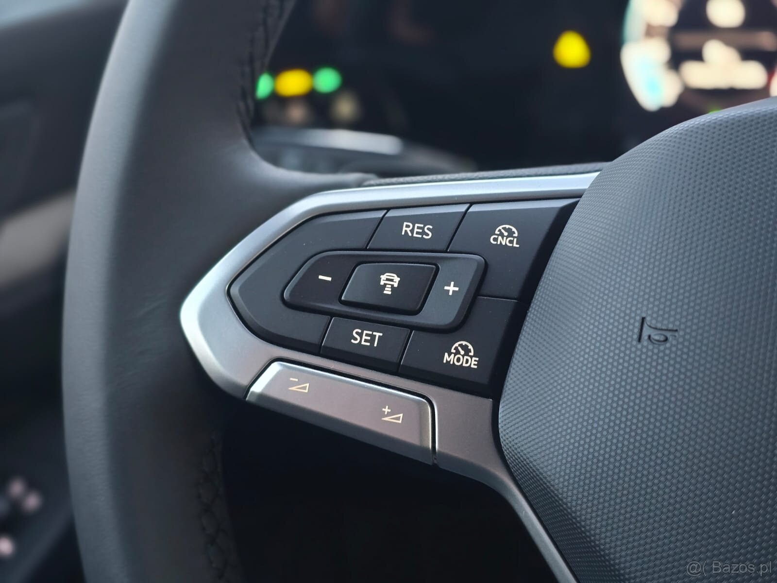 VW Golf Hybrydowy FV21% Nowy samochód automat - 8