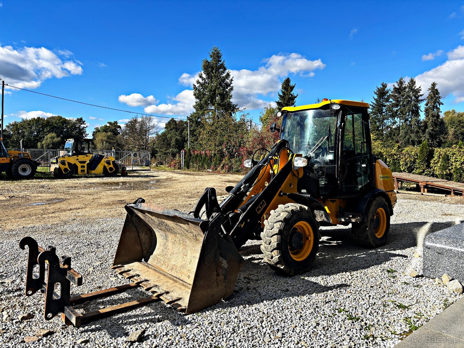 JCB 406 B ŁADOWARKA KOŁOWA 2013R | | 407 409 VOLVO L30 - 8