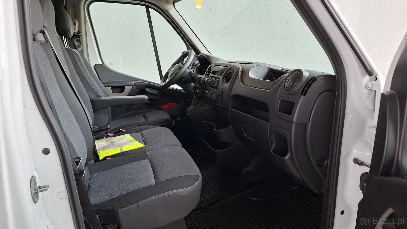 Renault Master L1H2 2.3 dci 131 KM 2018r 275000km 1 właścici - 8