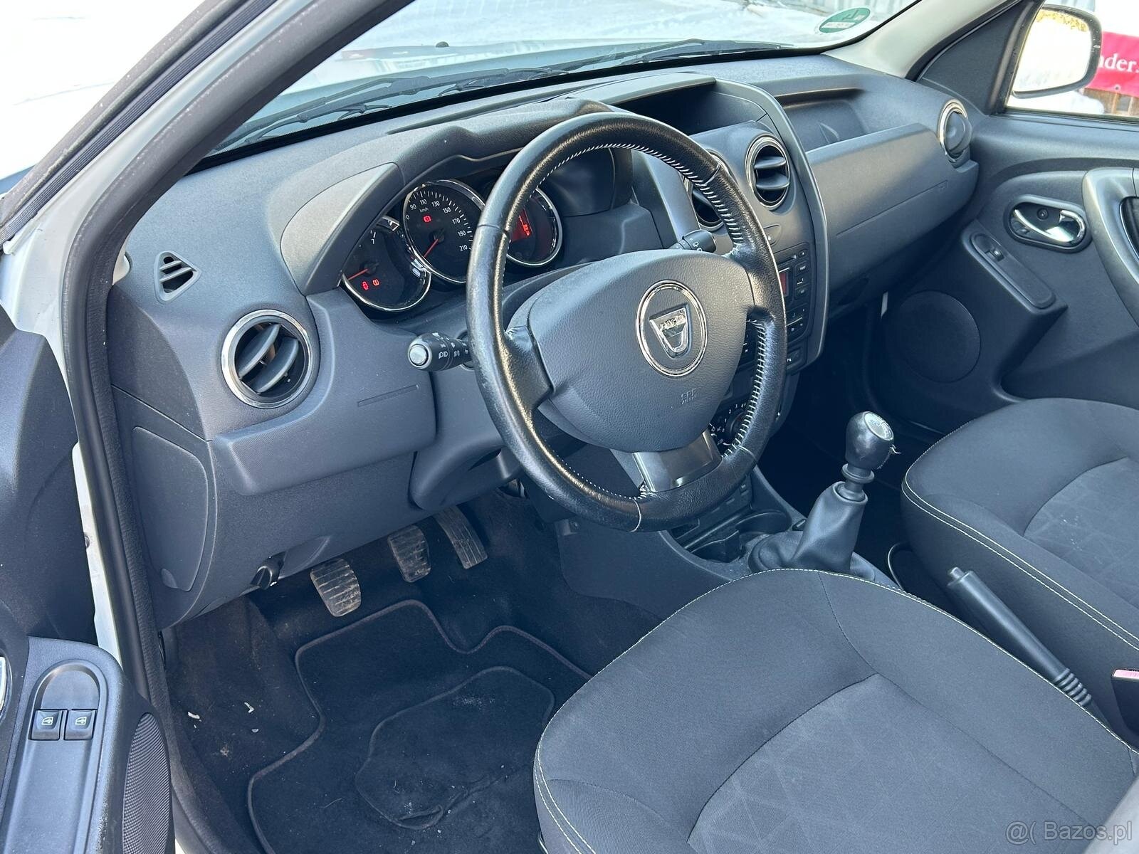 Dacia Duster 1.5 dCi 80 kW - 8