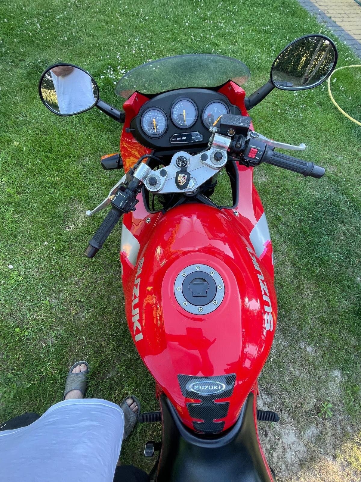 Suzuki - 8