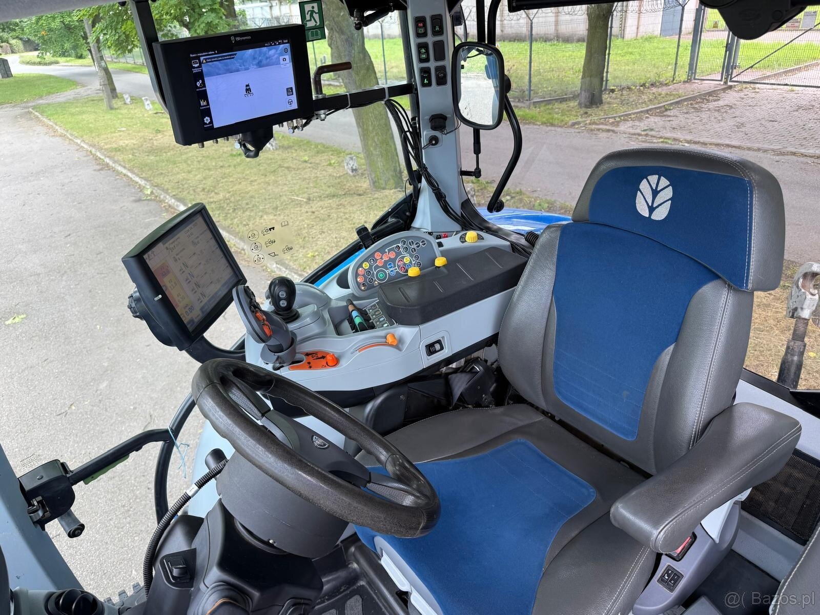 Ciągnik Rolniczy New Holland T7.270 AutoCommand rok pr 2019 - 8