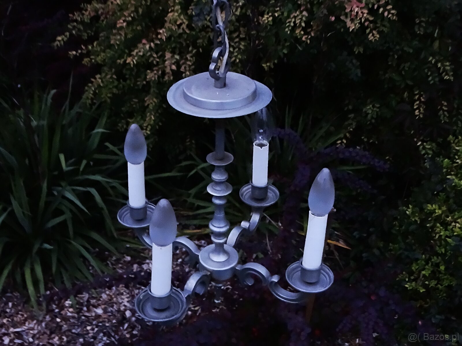 Metalowy wiszący żyrandol świecznikowy z 4 ramionami w stylu - 8