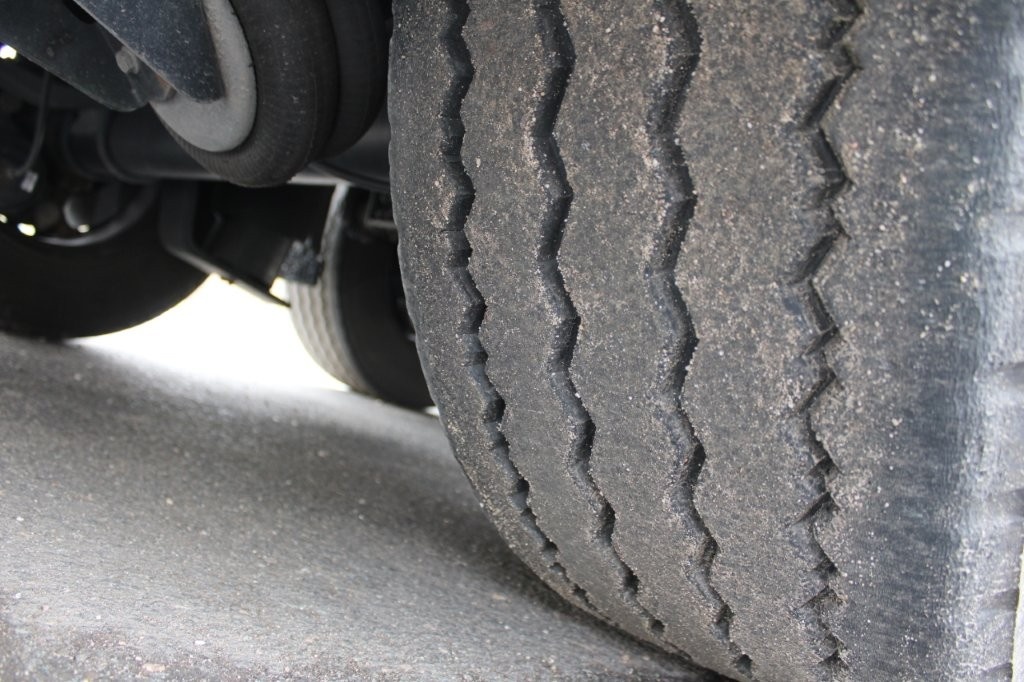 Schmitz Cargobull SCBS3 VARIOS 2x LIFTING AXLE - 8