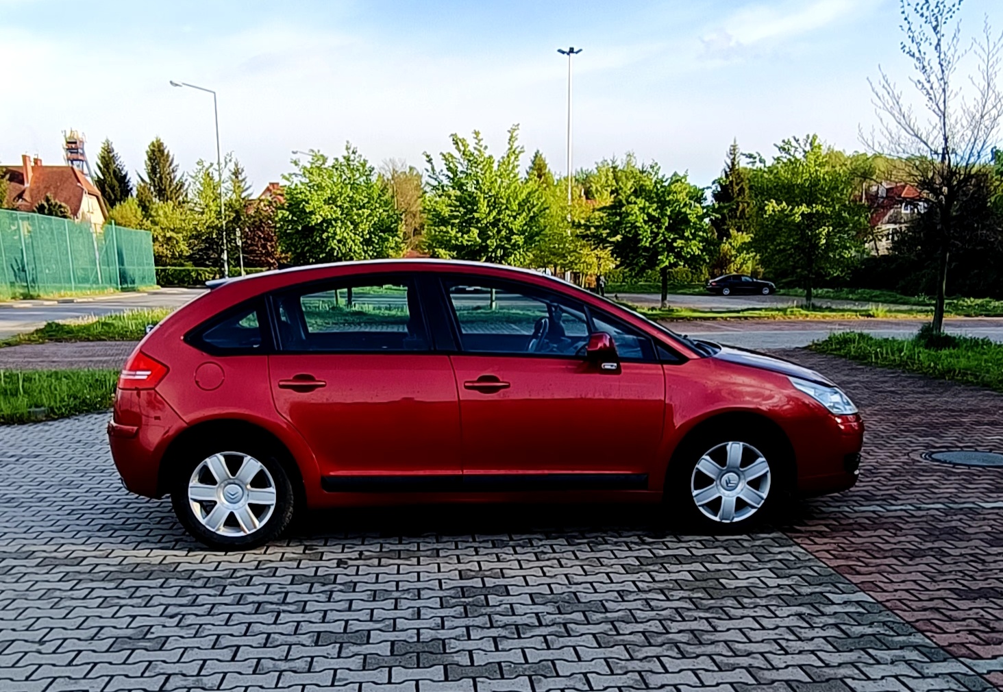 Sprzedam samochód Citroen C-4 - 8