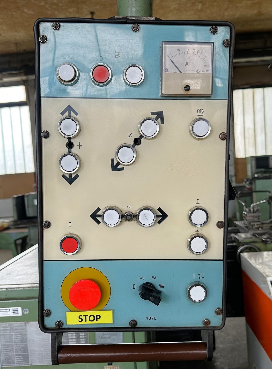 Frezarka konsolowa FGS 32/40 - 8