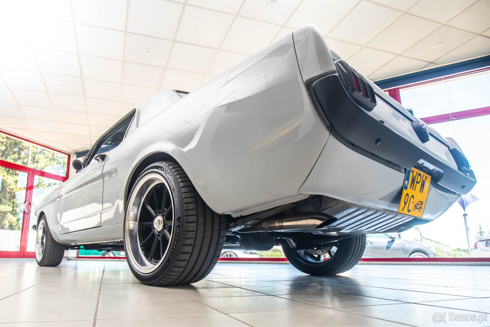 Ford mustang V8 1965 odrestaurowany od podstaw - 8