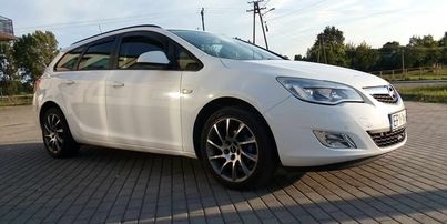 Opel Astra Lift 1.4 ecoFlex -w super stanie - 8