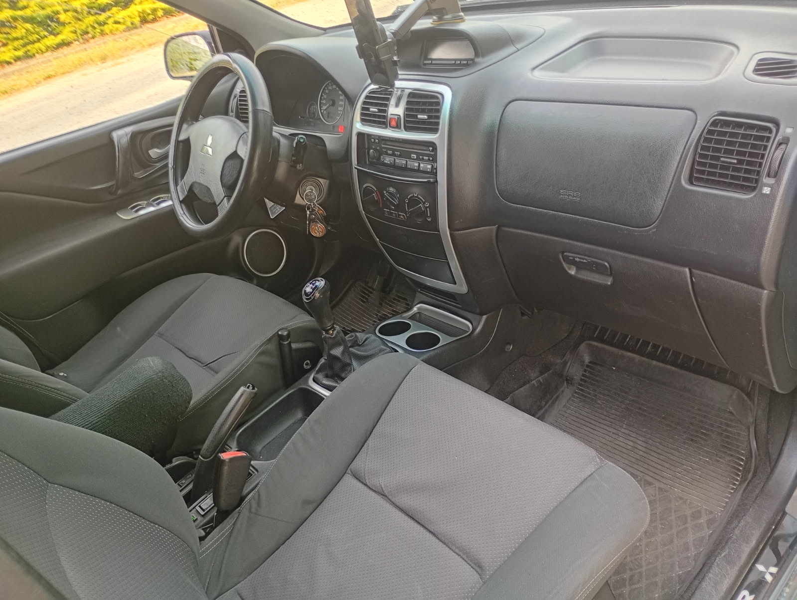 Mitsubishi spacestar - 8