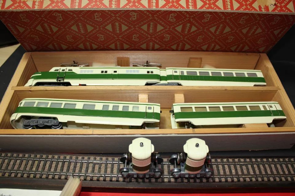 Zestaw 4-częściowy Märklin ST 800 Ivory Green, odrestaurowan - 8